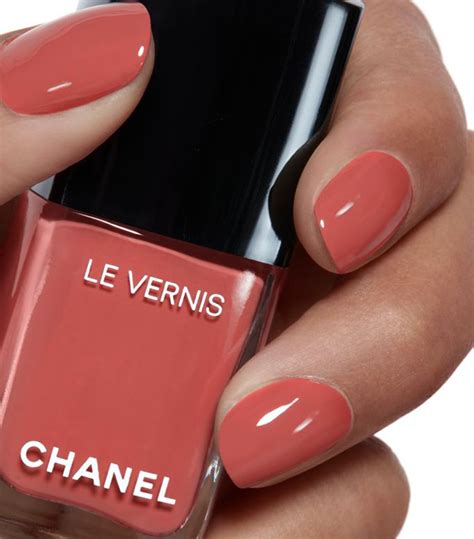 chanel vernis longwear nail colors